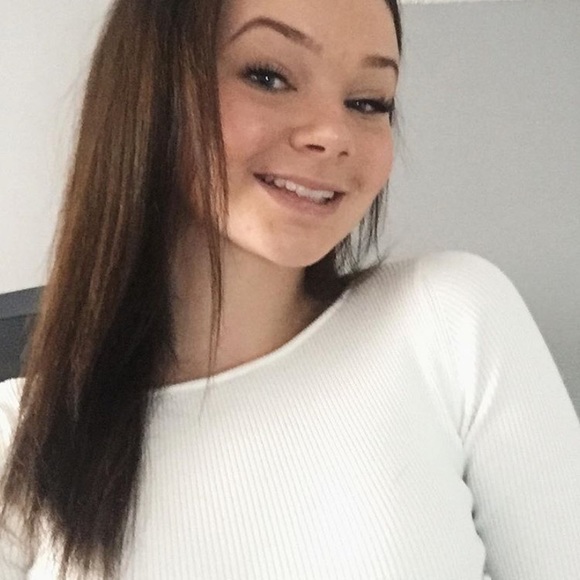 Meet your Posher, Kennedy - Picture 1 of 1